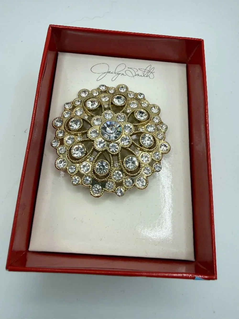 Vintage NIB Jaclyn Smith gold tone rhinestone brooch